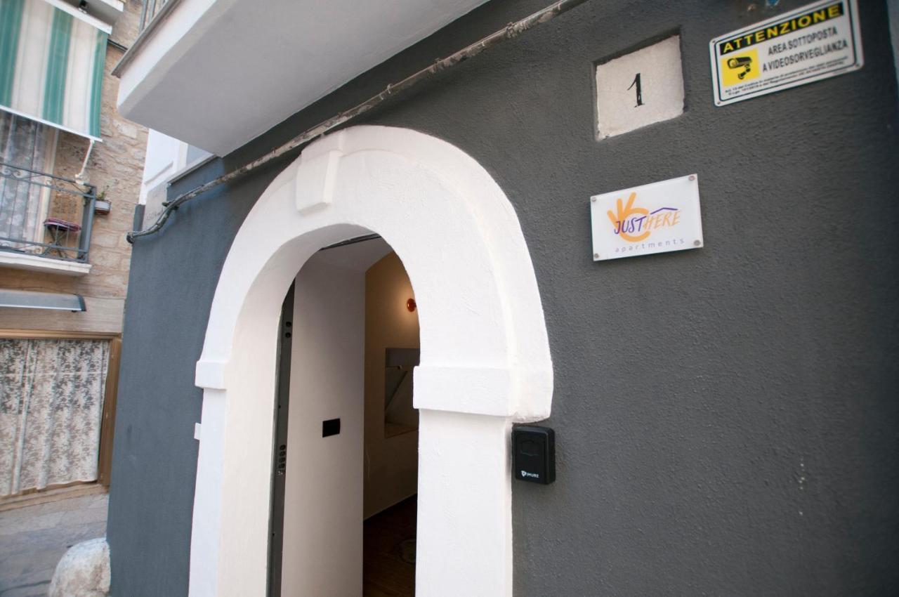 Just Here Apartments - Lascia Fare A Dio Bari Luaran gambar